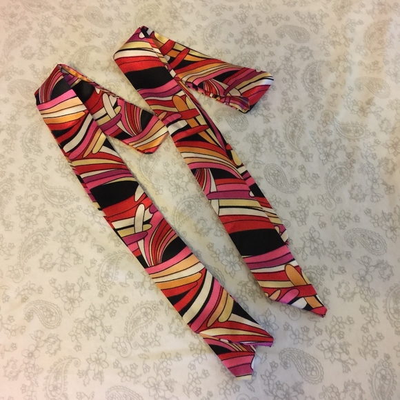 Accessories - Pair of Fashion Twillies (NWOT)